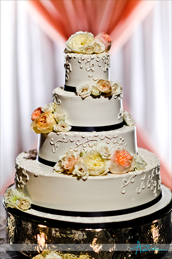 Beautiful cake Delicious cake for weddings