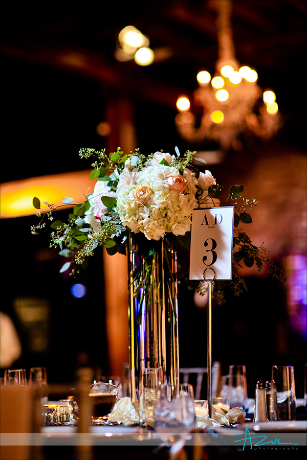 Amazing Flowers Perfect way to decorate your wedding day table top