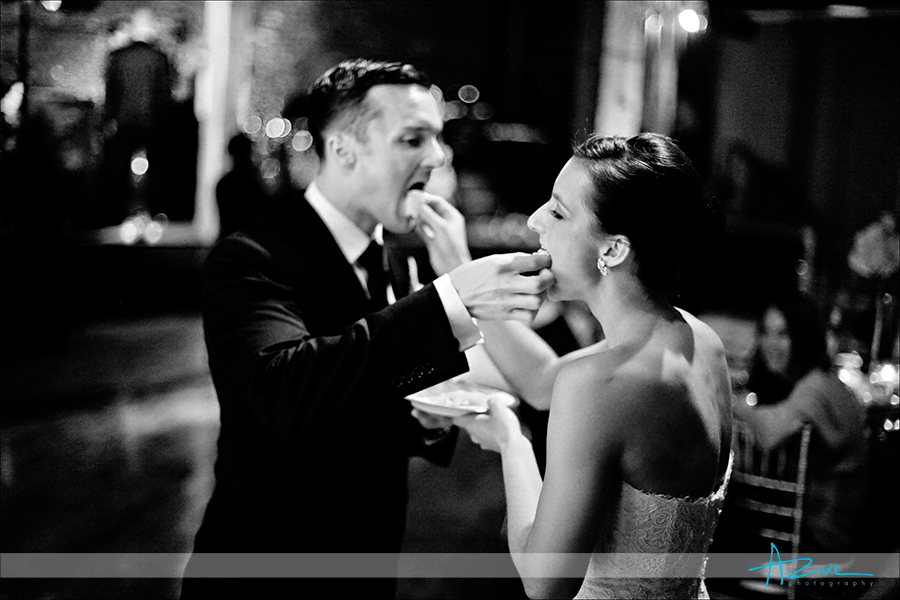 Eating cake The correct way for B&G to feed wedding cake to one another